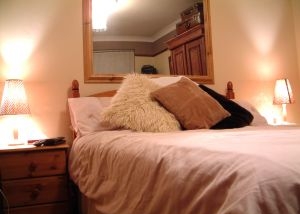 LED Beleuchtung im Schlafzimmer für Kiefer-, Buche-Möbel und Landhausstil