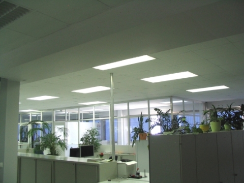 Elektro-Wolf Büro ausgestattet mit LED Röhren von Bioledex
